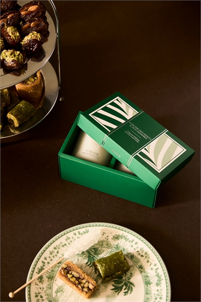 Подарочная упаковка из 2 ароматических свечей артикул 1311615002