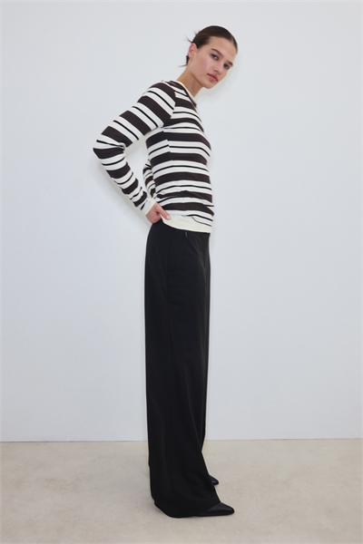 Широкие брюки из четырехстороннего стретча артикул 1303482001