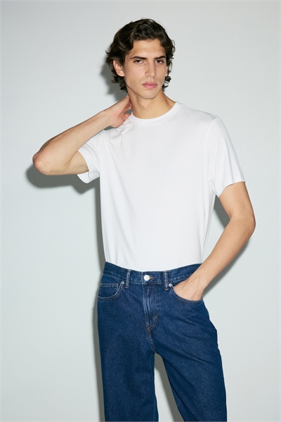 Утепленная футболка Regular Fit артикул 1321640002