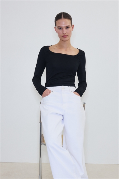 Утепленная кофта с длинными рукавами и облегающим кроем артикул 1321663001