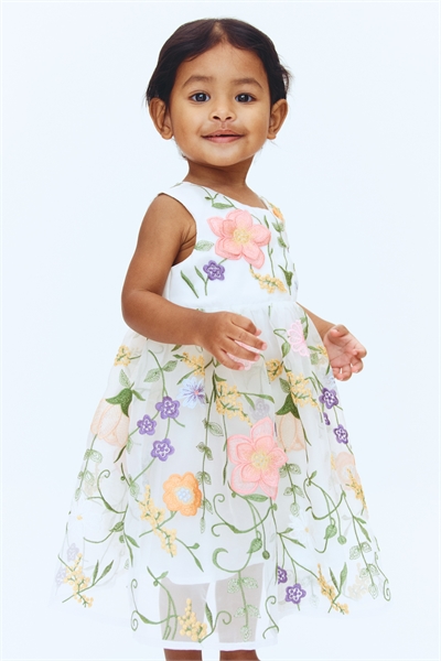 Платье из органзы с вышивкой артикул 1282828001