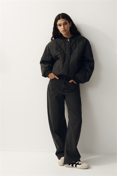 Стеганая куртка-бомбер артикул 1316035001