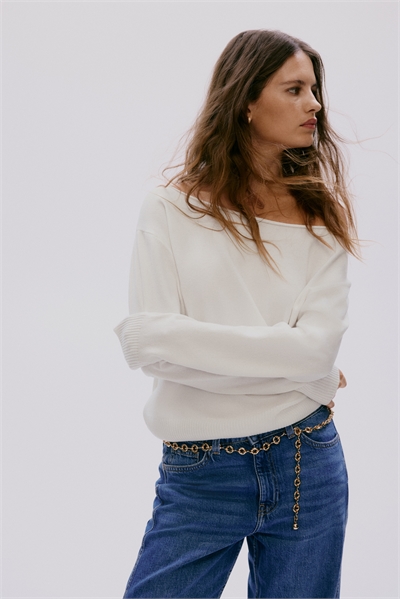 Джемпер с открытыми плечами артикул 1302636001