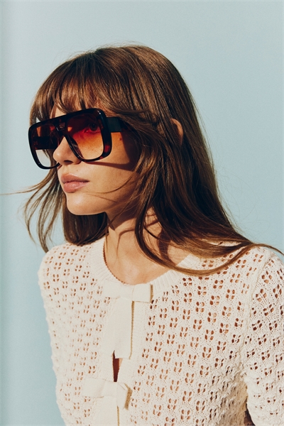 Солнцезащитные очки в стиле 