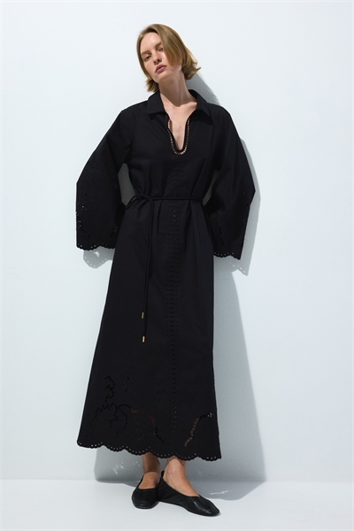 Платье с английской вышивкой артикул 1322845001