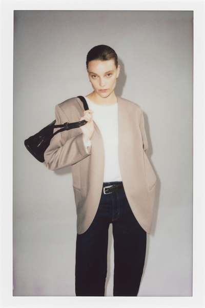 Блейзер без воротника артикул 1324682002