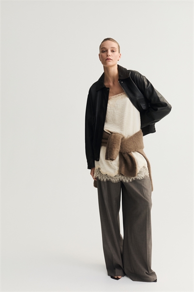 Платье-комбинация с кружевной отделкой артикул 1332594003