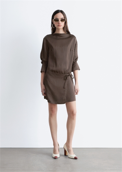 Мини-платье с атласным завязыванием артикул 1328791002