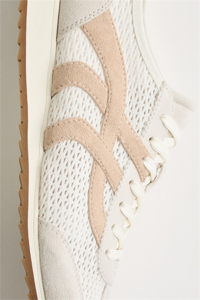 Кроссовки артикул 1268920007