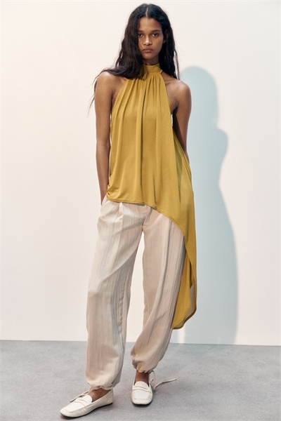 Асимметричный топ с завязками на шее артикул 1320926002