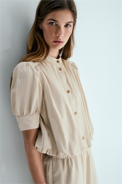 Блузка из твила с пузырчатым воротником артикул 1322722001