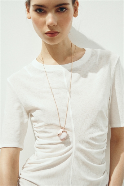 Колье с подвеской артикул 1331029001