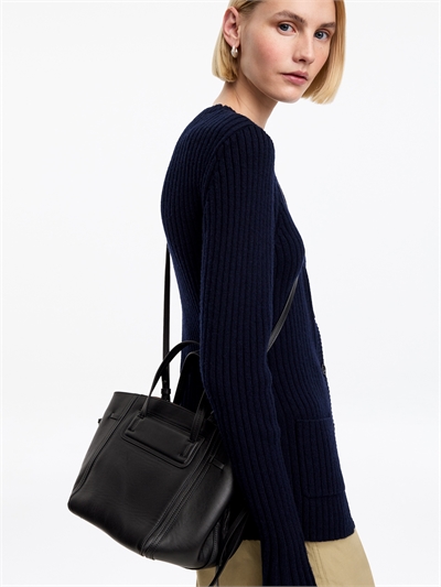 Кожаная сумка-тоут артикул 1332118001