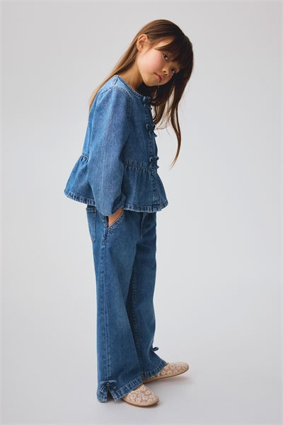 Джинсовый комплект блузка с бантиками и брюки артикул 1329804001