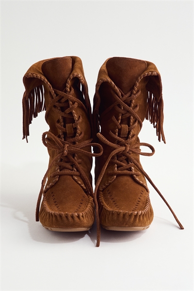 Замшевые сапоги с бахромой артикул 1323885001
