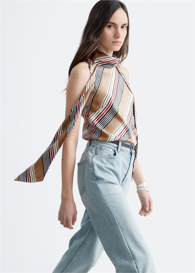 Шелковый топ с шарфом на шее артикул 1330576002