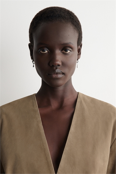 Непарные серьги-кольца в форме капли артикул 1333076001