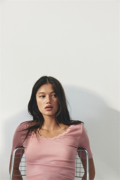 Топ с ребристой вязкой артикул 1314570002