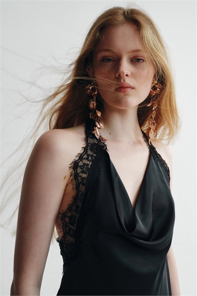 Серьги в форме цветка артикул 1331045001