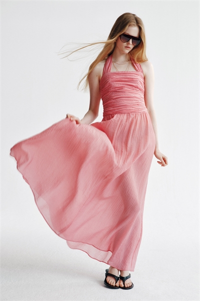 Платье с завязками на шее артикул 1332192001