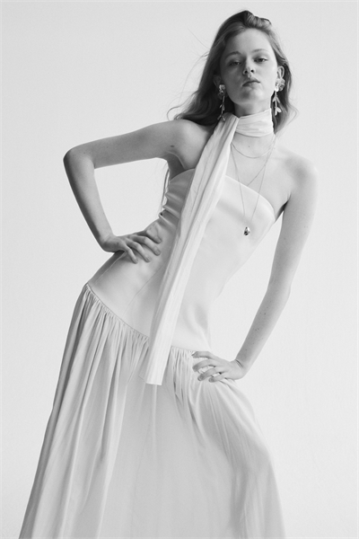 Платье-бандо с шарфом артикул 1332193001