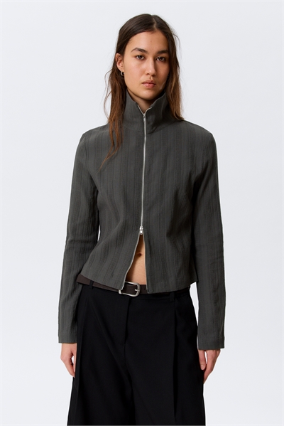 Тонкая рубашка с длинными рукавами на молнии артикул 1332130002