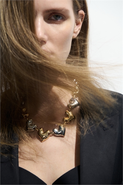 Ожерелье с сердечными звеньями артикул 1331622001