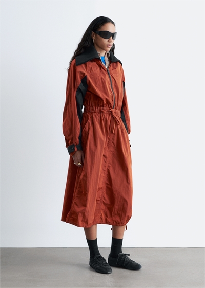 Техническое платье-миди с завязками артикул 1340050001