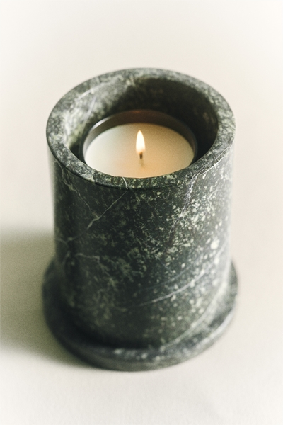 Мраморный подсвечник с крышкой артикул 1302201002