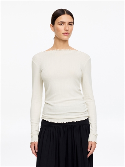 Топ с лодочным вырезом артикул 1331999001