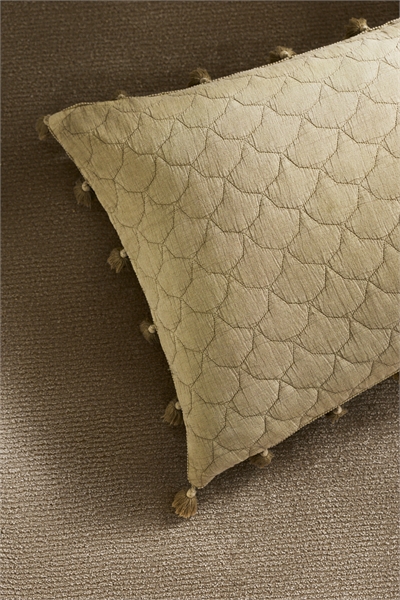 Стеганая наволочка артикул 1310845001