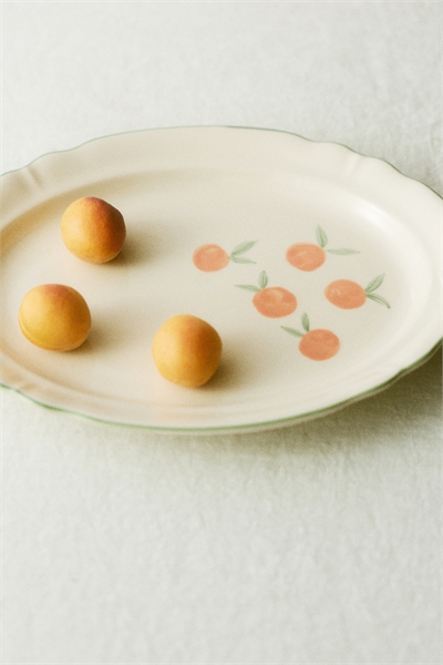 Сервировочная тарелка из керамики с ручной росписью артикул 1303063005