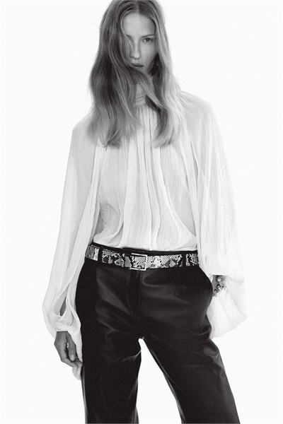 Блузка с вырезом на завязках артикул 1303267001