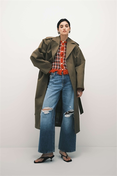 Тренч с элементом в виде функционального ремня артикул 155173546