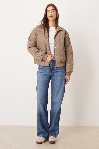 Куртка с ромбовидной стежкой артикул 150594831