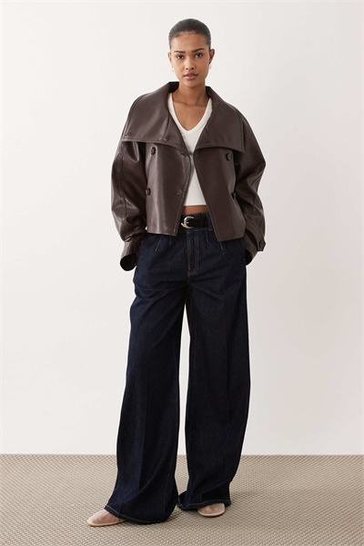 Толстовка из искусственной кожи с воротником-воронкой и завязками на талии артикул 155593817