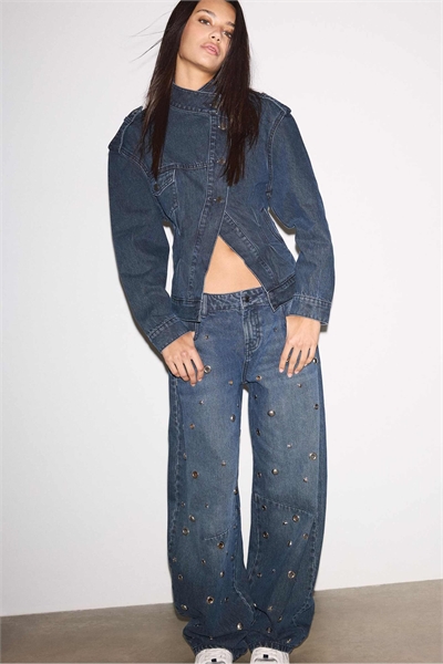 Джинсовая куртка кросс-овер из черного денима с эффектом вымытого цвета артикул 155807298