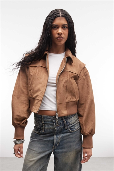 Квадратная куртка-бомбер из искусственной замши бежевого цвета артикул 155209909