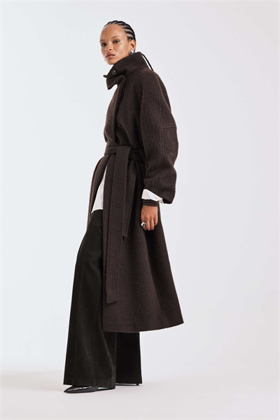 Пальто оверсайз с воротником-воронкой из смесовой шерсти премиум-класса с ворсовой отделкой артикул 148785422