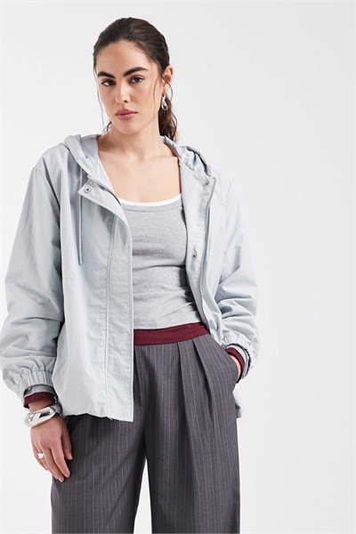 Куртка-бомбер с волнистым подолом артикул 152153881