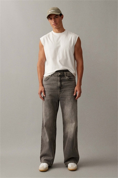 Джинсы с очень свободным кроем артикул 153574194