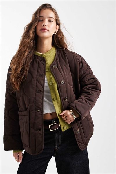 Бомбер с стеганым передним карманом цвета лука артикул 150263491