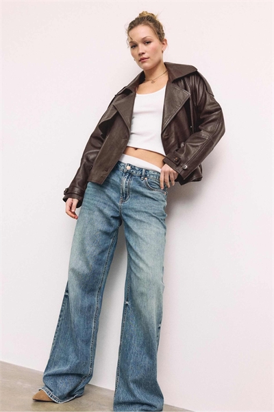 Оверсайз-тренч из 100% кожи коричневого цвета артикул 156090671