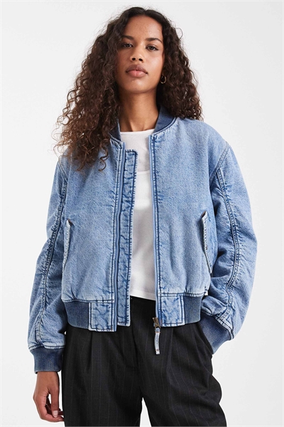 Джинсовая куртка-бомбер в стиле вестерн артикул 150014490