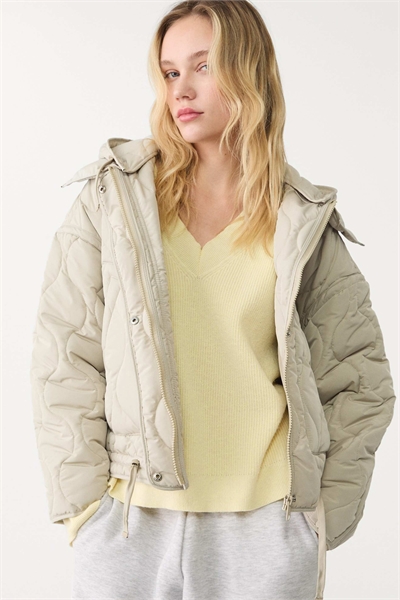 Куртка-пуховик с капюшоном цвета «лед» артикул 148584257