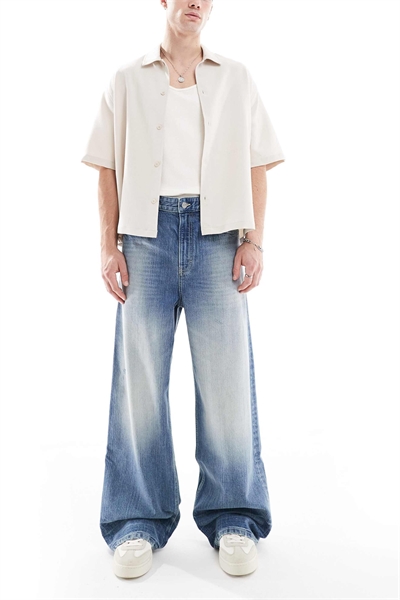 Джинсы с очень широким кроем артикул 148415244