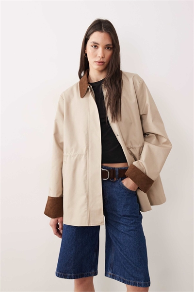 Детская куртка из твила с тесьмой артикул 153668008