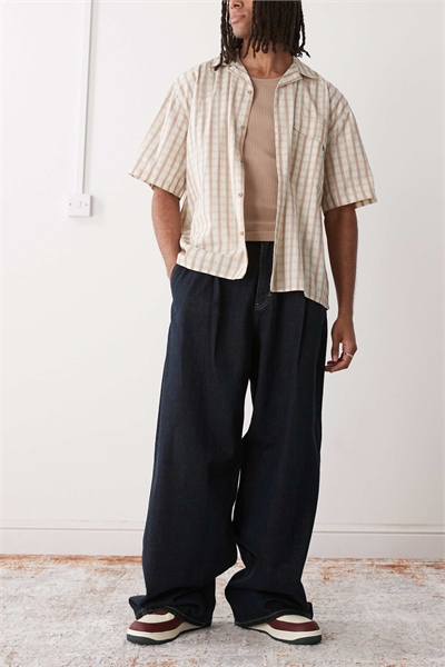 Джинсы очень свободного кроя со складками спереди артикул 149293295