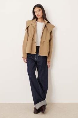 Куртка-тренч с капюшоном и боковыми застежками-тоггл бежевого цвета артикул 151556548