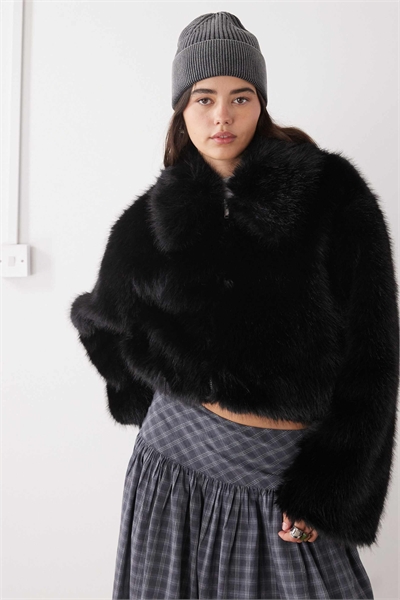 Короткая куртка из искусственного меха артикул 151671036